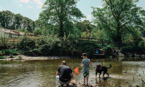 Tombos e quedas na Barra Seca. Os Meninos e as Meninas arteiros.