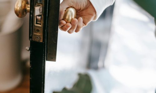 A Quietude que Sufoca: Reconhecendo os Primeiros Sinais de que Você Pode Estar Entrando na Depressão