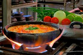 Moqueca Capixaba: A Elegância Leve do Espírito Santo