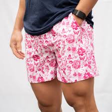 Bermuda Curta Detalhes Vermelhos Masculina