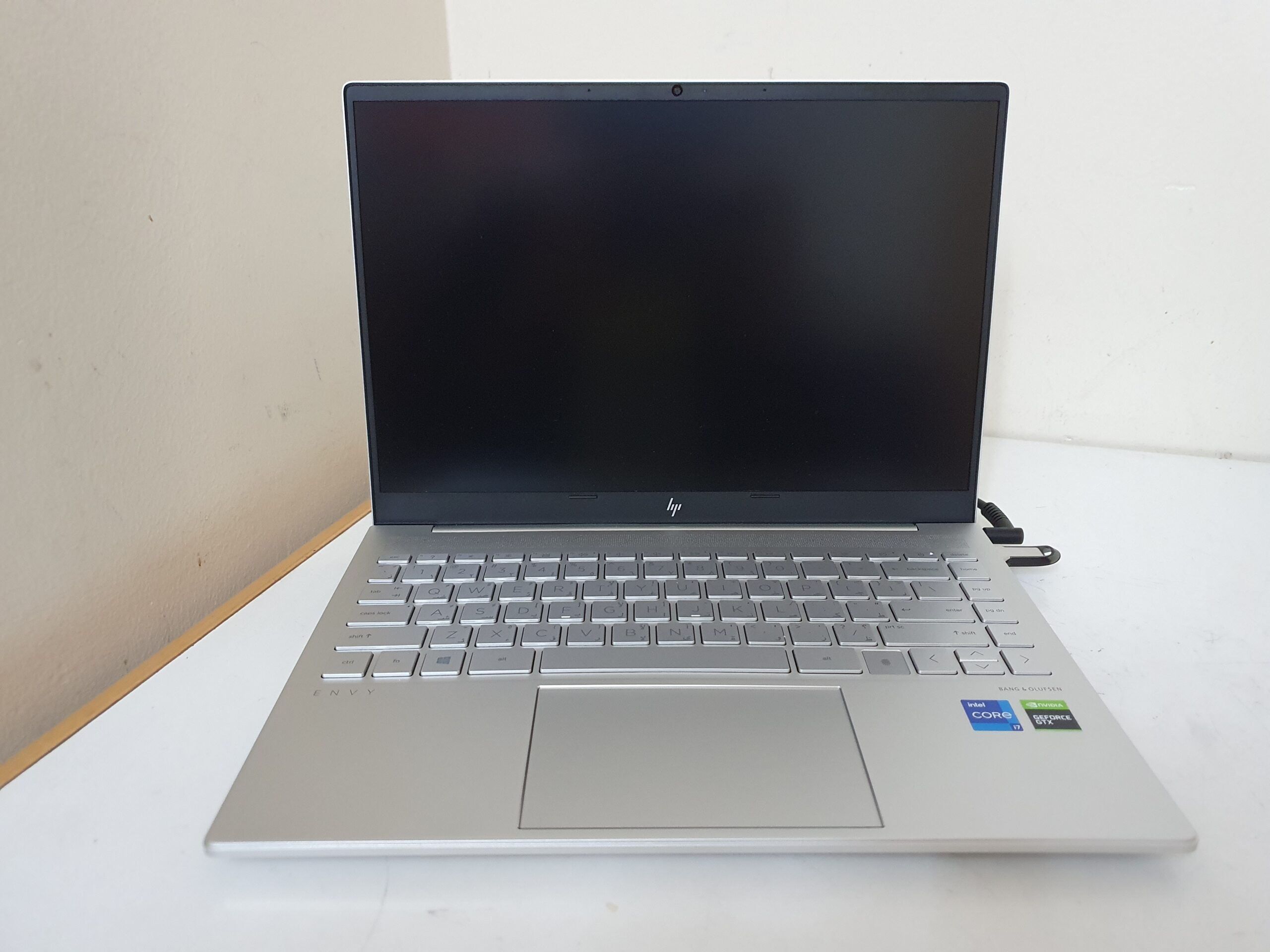 Notebook HP ENVY 14-eb0001nx Laptop